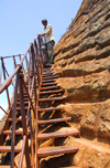 Sigiriya, Central Province, Sri Lanka: narrow stairs leading to the fortress - Unesco World Heritage site - photo by M.Torres