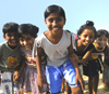 Sri Lanka - Beach kids, Weligama - photo by B.Cain