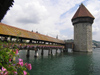 Switzerland - Luzern / Lucerne: Chapel bridge and Water tower - photo by J.Kaman