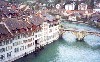 Switzerland / Suisse / Schweiz / Svizzera - Bern / Berne / Berna / BRN: the Aare from Nydegg bridge / Nydeggbrucke, over Untertorbrucke - Old City of Berne - Unesco world heritage site (photo by Miguel Torres)