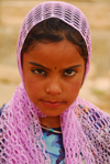 Palmyra / Tadmor, Homs governorate, Syria: Bedouin girl - photo by M.Torres / Travel-Images.com