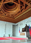 Taipei, Taiwan: main hall of Chiang Kai-shek Memorial - large bronze statue of Chiang, sentry and ornate ceiling - photo by M.Torres
