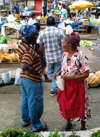 Trinidad - Port of Spain: women in the market - photo by P.Baldwin