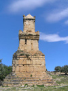 Tunisia - Dougga: Lybico-Punic Mausoleum dedicated to the Numidian Prince Ateban - architect: Abarish (photo by J.Kaman)