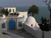 image of Tunisia - Sidi Bou Said: house with a view - coast (photo by J.Kaman)