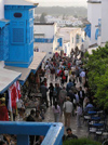 image of Tunisia - Sidi Bou Said: balcony over the crowd (photo by J.Kaman)