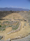Turkey - Afrodisias / Aphrodisias: at the Greco-Roman stadium - photo by R.Wallace
