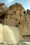 Turkey - Cappadocia - Goreme: ruins of Karanlik rock-cut church / Karanlik Kilise - Goreme Open Air Museum - photo by C.Roux