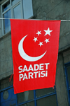 Yusufeli, Artvin Province, Black Sea region, Turkey:  crescent and five stars - flag of the Felicity Party, an Islamist party - Saadet Partisi - political campaign - photo by W.Allgwer