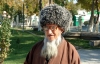 Turkmenistan - Ashghabat: old man with traditional hat (photo by G.Karamyancr)