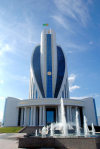 Turkmenistan - Ashghabat: MZ building - fountain (photo by G.Karamyanc)
