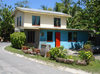 Funafuti atoll, Tuvalu: colorful home in a tropical setting - photo by G.Frysinger