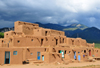 Pueblo de Taos, New Mexico, USA: adobe dwellings the Pueblo Indians - the settlement was first established in the 14th century - North Pueblo - photo by M.Torres