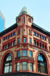 Louisville, Kentucky, USA: Levy Building, an old  department store built in 1893 in Richardsonian Romanesque style - designed by Charles Julian Clarke - faced with red and yellow brick, and terra-cotta - Third and Market streets - photo by M.Torres