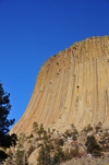 Devils Tower National Monument, Wyoming: the tower is a sacred site for many tribes of American Indians - it is known to the Lakota as 'Bears Lodge' - Mato Tipila - photo by M.Torres