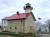 Port Washington (Wisconsin): lighthouse on Lake Michigan - photo by G.Frysinger