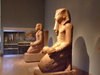 New York City: the Met - Metropolitan Museum of Art - Egyptian statues - photo by M.Bergsma