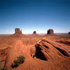 USA - Monument Valley (Arizona): Mittens and Merrick Butte - photo by J.Fekete