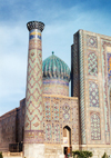 Uzbekistan - Samarkand / Samarqand / Samarcanda / SKD : Samarkand: Registan Square - Lion Bearer / Shir Dor madrasa - minaret and dome (photo by G.Frysinger)
