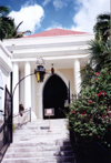 US Virgin Islands - Saint Thomas: Charlotte Amalie - the Sephardic Synagogue on Crystal Gade (photo by M.Torres)
